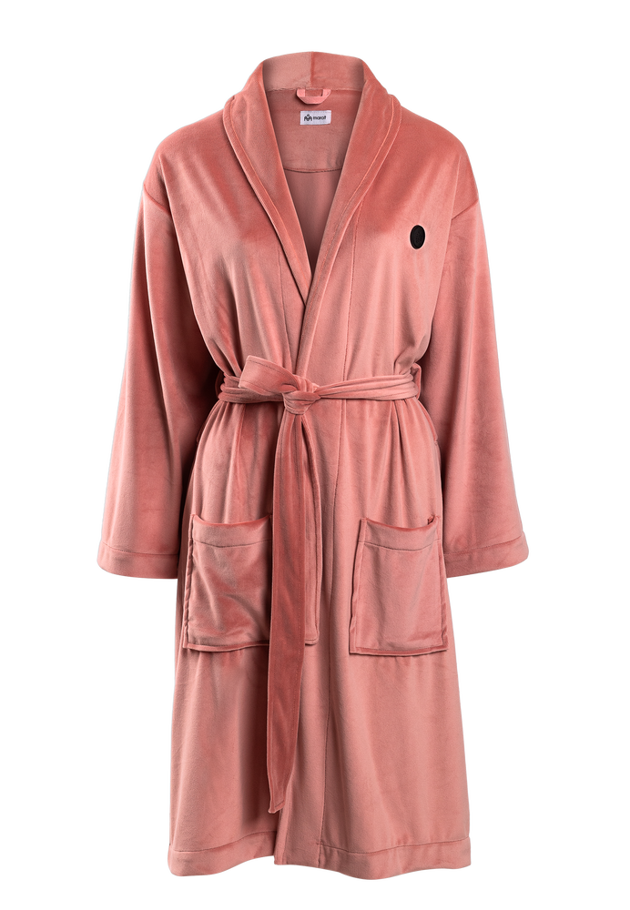 Stiilne hommikumantel naistele sametkangast